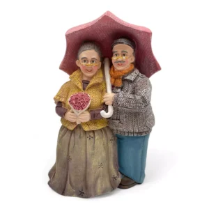 Figurka Babcia i Dziadek z różowym parasolem 19cm